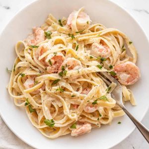 فيتوتشيني ألفريدو بالروبيان Alfredo Fettuccine Shrimps